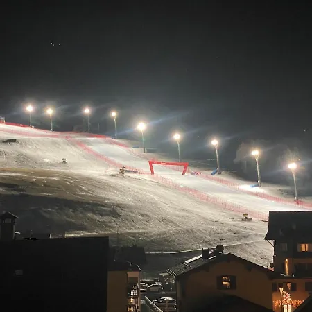 Mansarda Con Vista Panoramica Su Pista Stelvio A Apartmán