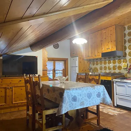 Mansarda Con Vista Panoramica Su Pista Stelvio A Διαμέρισμα Μπόρμιο