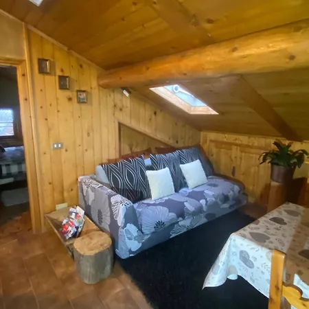 Apartmán Mansarda Zona Funivie